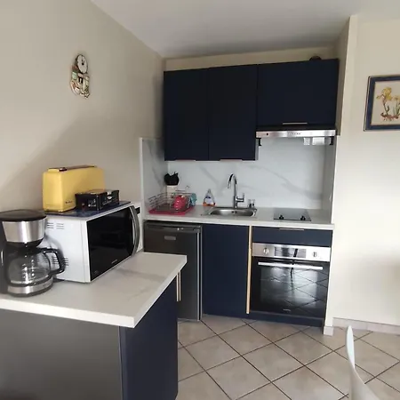 Apartment Bel 2 Pieces Proche Avec Parking - Fr-1-712-93 *