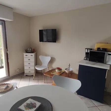 Bel 2 Pieces Proche Avec Parking - Fr-1-712-93 Villers-sur-Mer