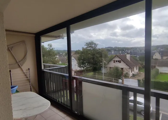 2 Pièces + Loggia Proche Avec Parking - Fr-1-712-93 * Villers-sur-Mer